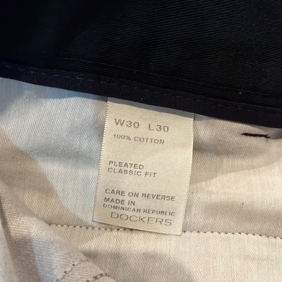 Dockers Mens Navy 30 X 30 Pleated Classic Fit  Pants - Picture 6 of 6